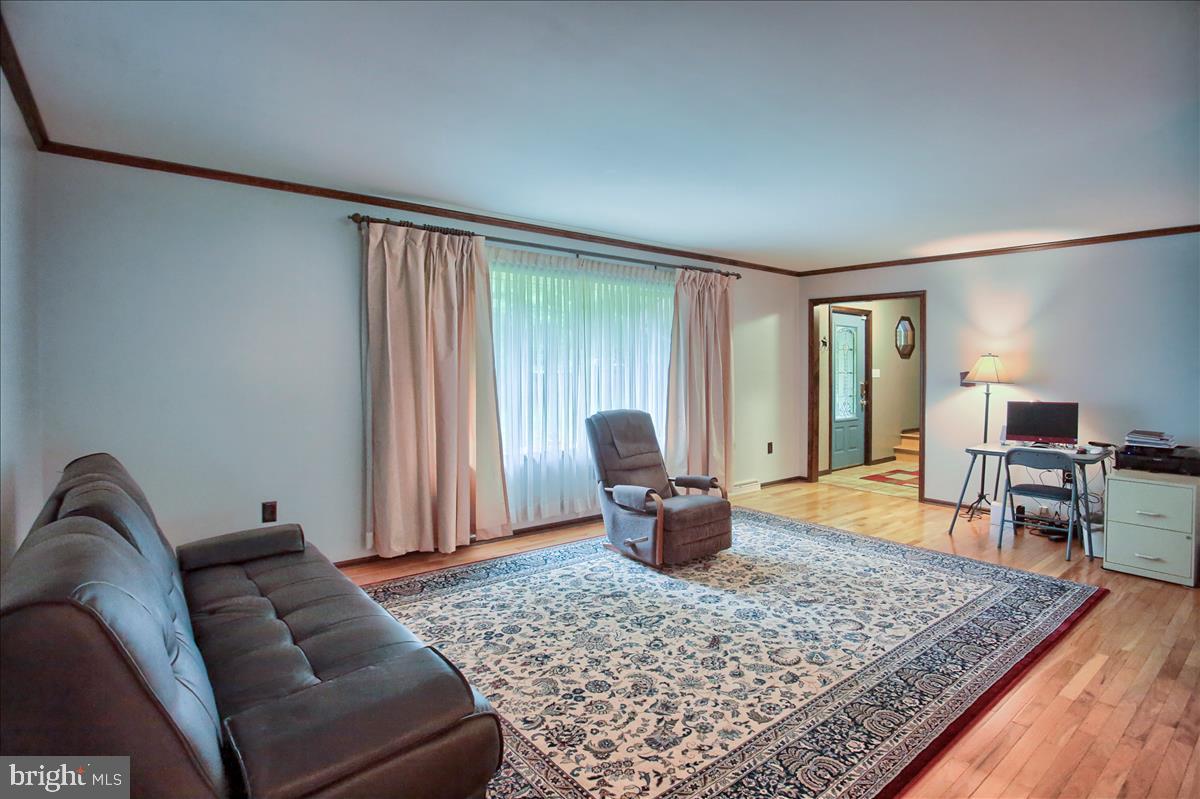 729 Old Quaker Road Lewisberry, PA 17339 - Photo 14 of 34 Gallery Image 14