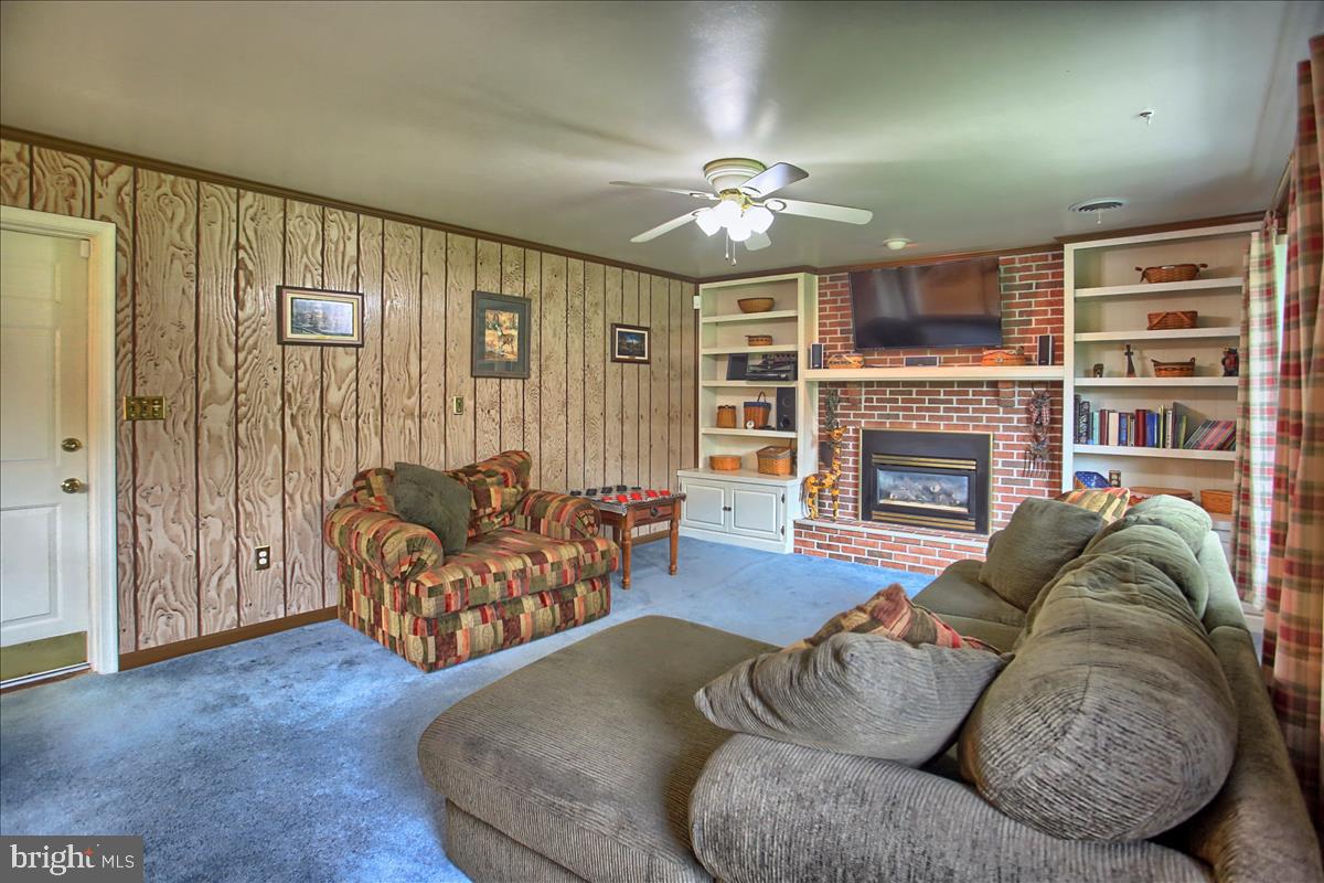 729 Old Quaker Road Lewisberry, PA 17339 - Photo 18 of 34 Gallery Image 18
