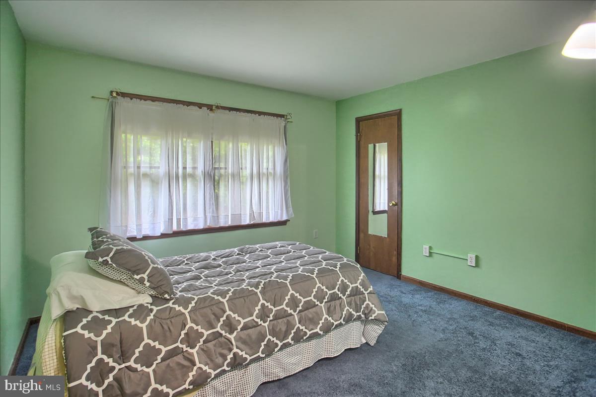 729 Old Quaker Road Lewisberry, PA 17339 - Photo 21 of 34 Gallery Image 21