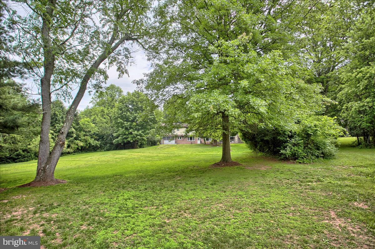 729 Old Quaker Road Lewisberry, PA 17339 - Photo 32 of 34 Gallery Image 32