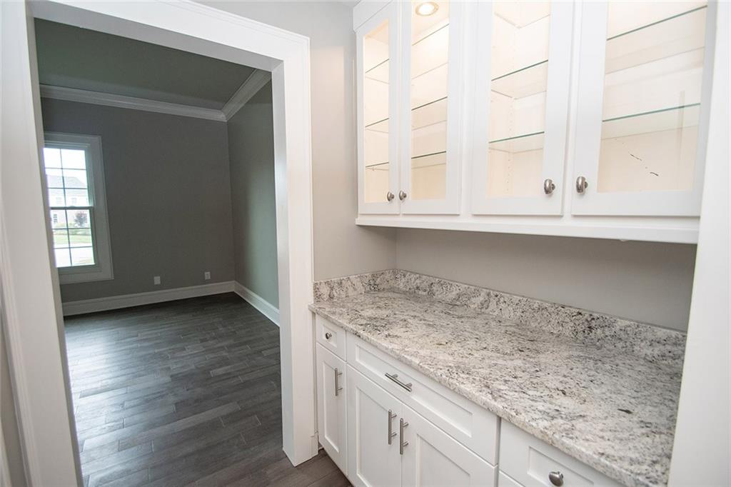 10801 Turne Grove Fishers, IN 46037 - Photo 12 of 48 Gallery Image 12