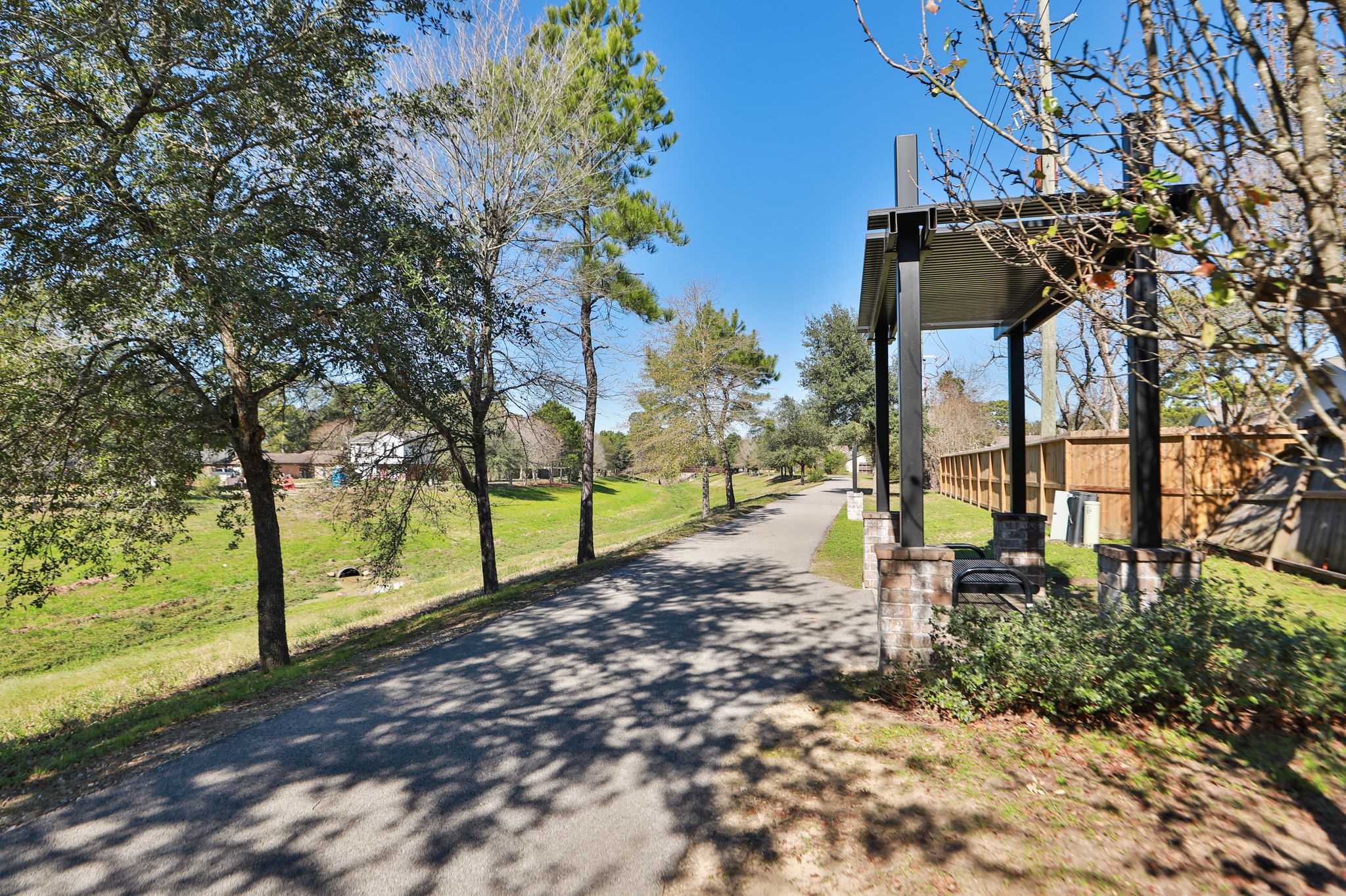 9810 Sugar Tree Court Houston, TX 77070 - Photo 30 of 30 a view of a park with large trees