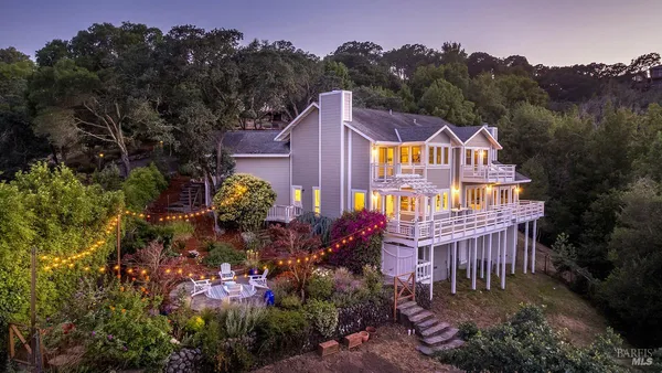 $2,250,000 | 16 Guisela Court, Novato, CA 94945