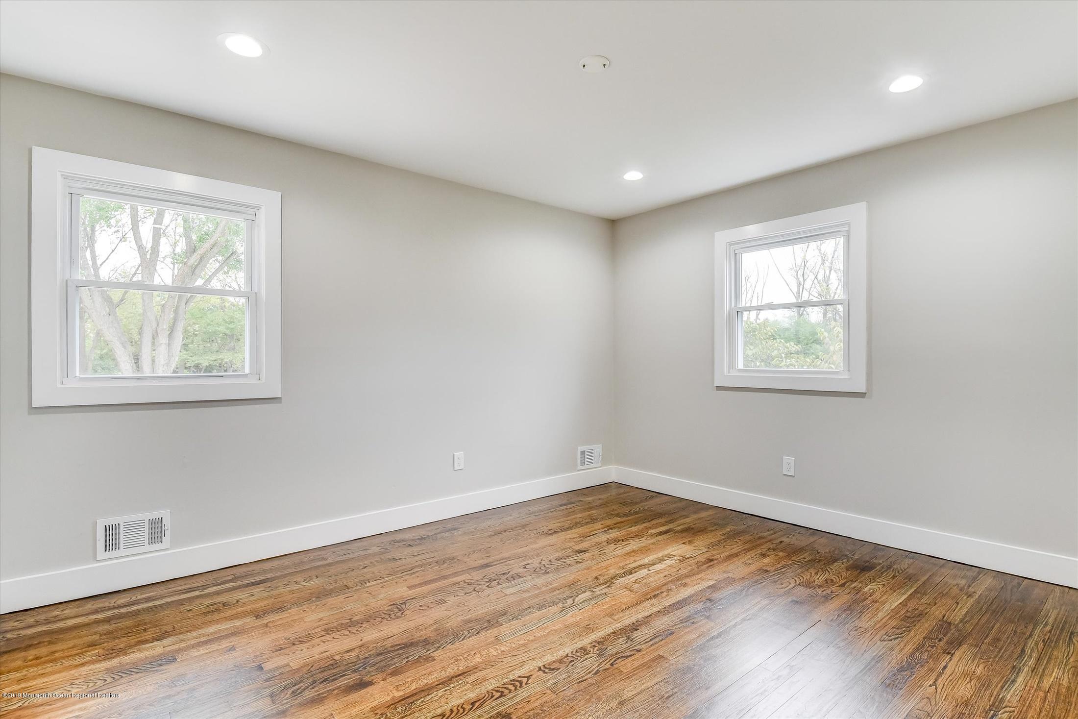 15 Quebec Road Marlboro, NJ 07746 - Photo 21 of 29 Bedroom