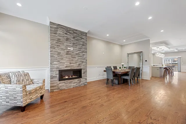 $789,900 | 4223 South Wabash Avenue, Chicago, IL 60653