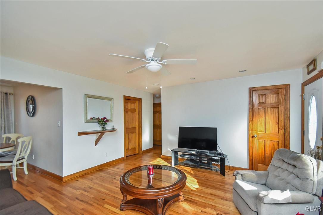 3025 Avon Road Bethlehem, PA 18017 - Photo 4 of 16 Gallery Image 4