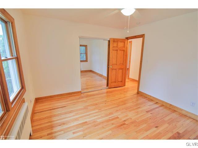 3025 Avon Road Bethlehem, PA 18017 - Photo 9 of 16 Gallery Image 9