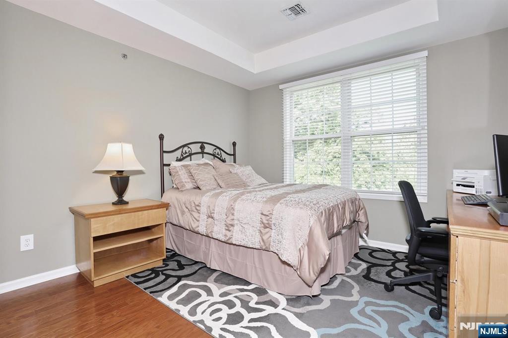 175 Rochelle Avenue, Unit 321 Rochelle Park, NJ 07662 - Photo 32 of 50