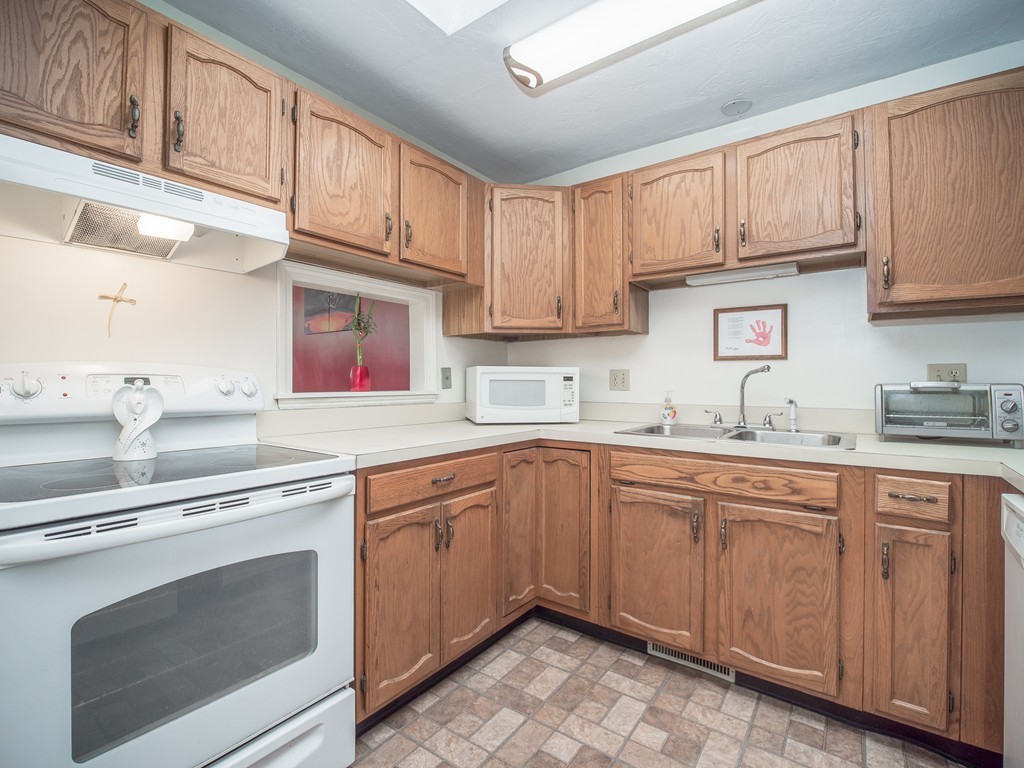 65 Londonderry Road, Unit 65 Grafton, MA 01519 - Photo 13 of 35 Gallery Image 13