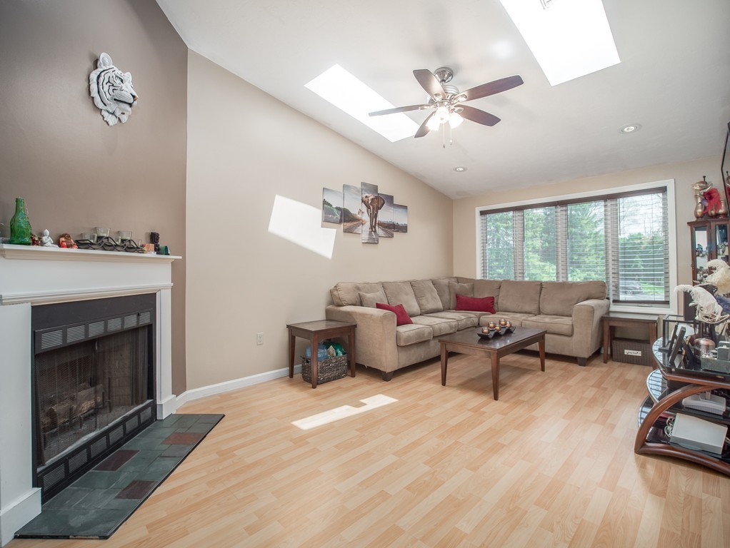 65 Londonderry Road, Unit 65 Grafton, MA 01519 - Photo 2 of 35 Gallery Image 2