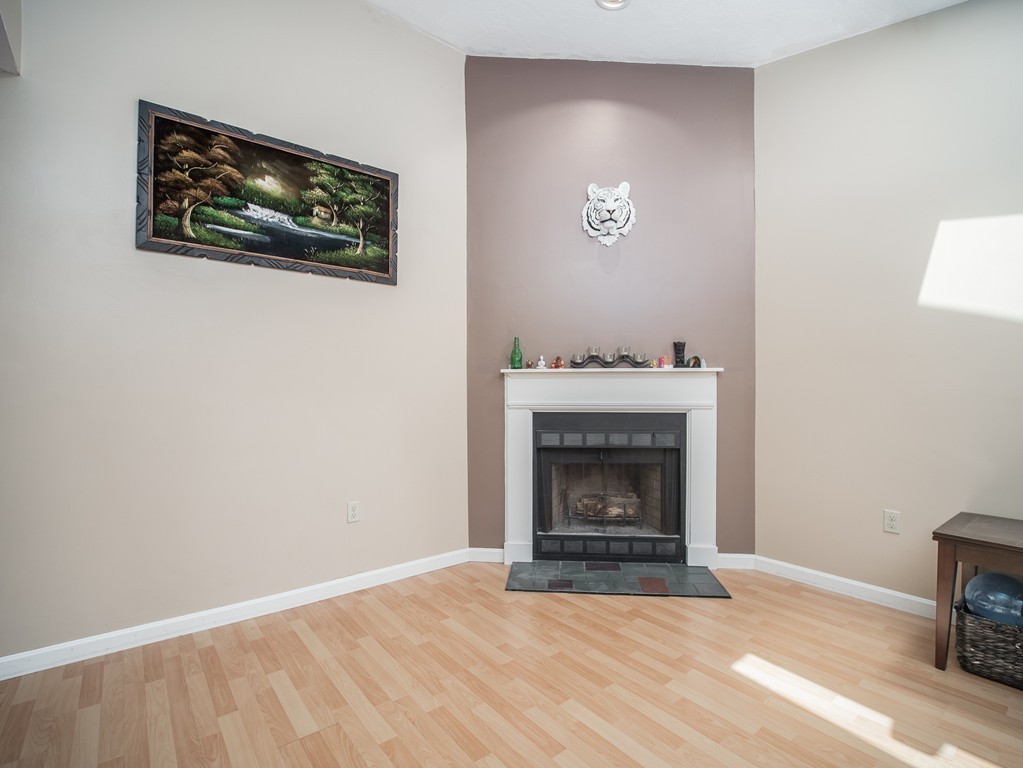 65 Londonderry Road, Unit 65 Grafton, MA 01519 - Photo 3 of 35 Gallery Image 3