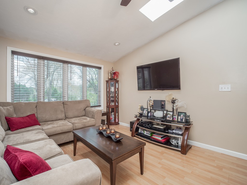 65 Londonderry Road, Unit 65 Grafton, MA 01519 - Photo 7 of 35 Gallery Image 7