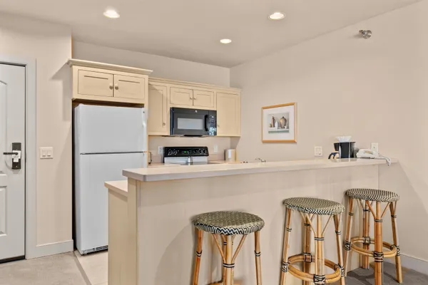 $309,800 | 107 North 1st Avenue, Unit 223/225, Sturgeon Bay, WI 54235