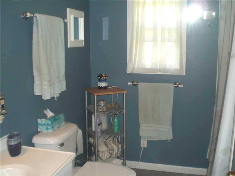 110 Wasser Road Greenville, PA 16125 - Photo 14 of 25 Full Bath.