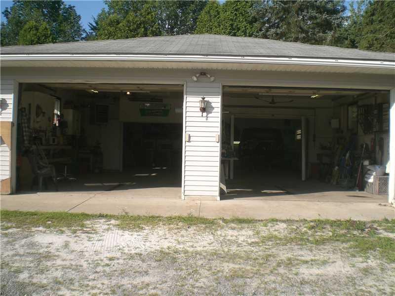 110 Wasser Road Greenville, PA 16125 - Photo 19 of 25 Parking Lot/Garage. Garage interior