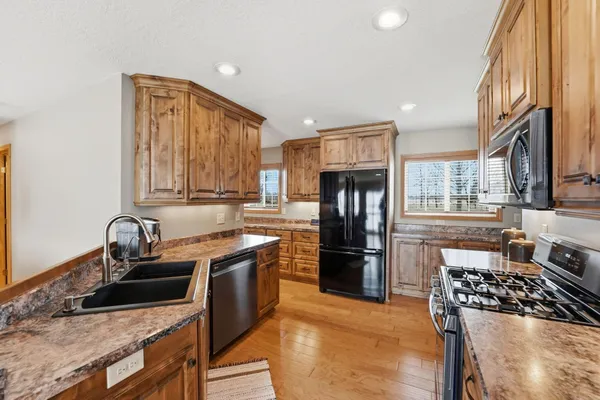 $689,500 | 14121 Schuelke Beach Road Northwest, Miltona, MN 56354