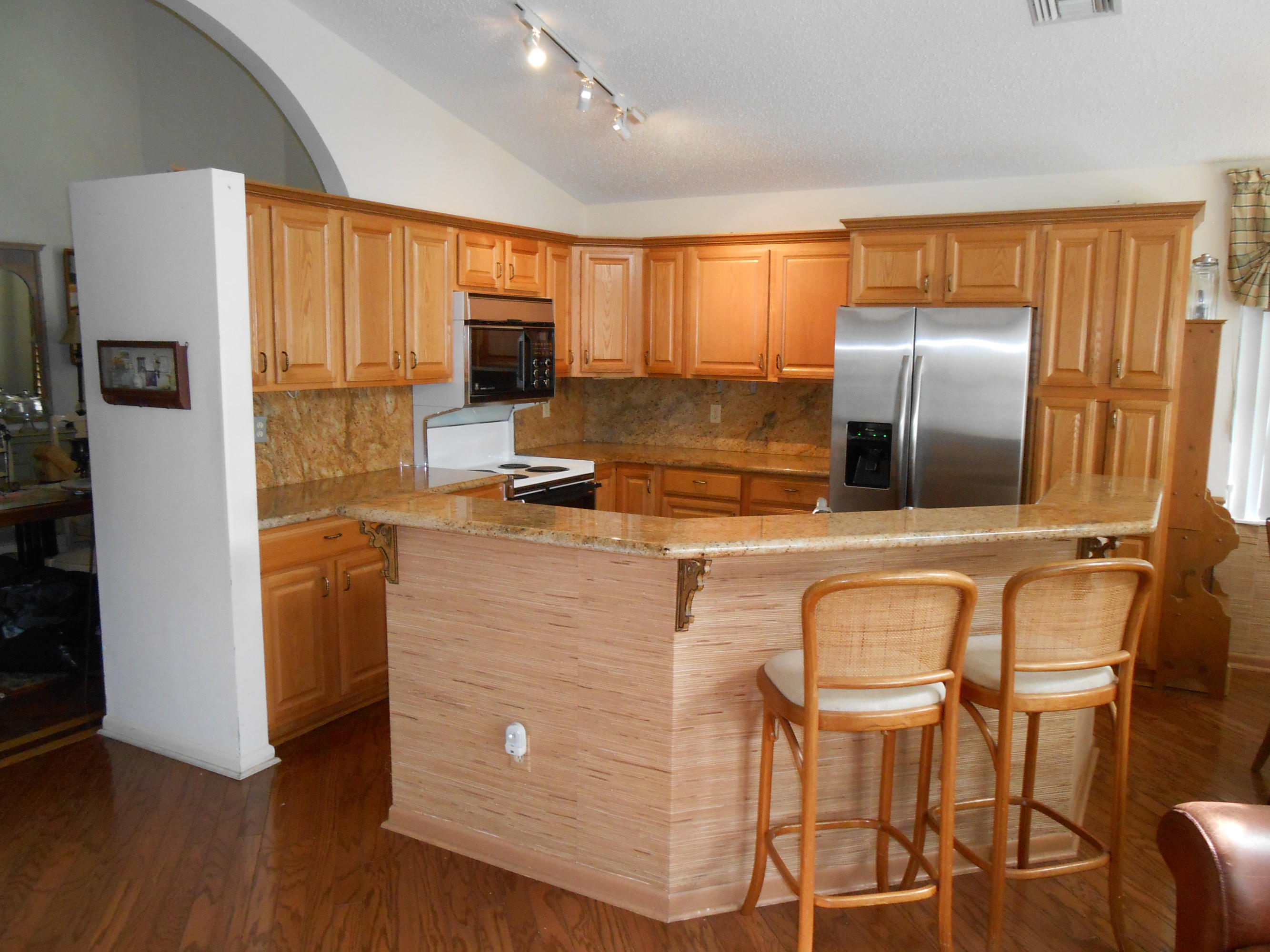 8081 Cassia Drive Boynton Beach, FL 33472 - Photo 2 of 25 Kitchen 1
