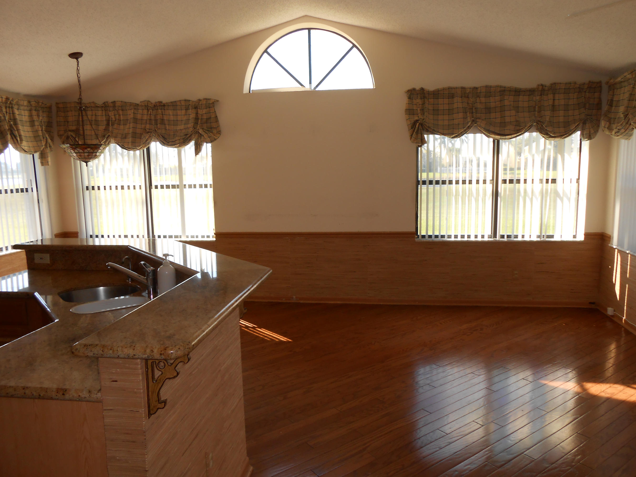8081 Cassia Drive Boynton Beach, FL 33472 - Photo 4 of 25 Kitchen 4
