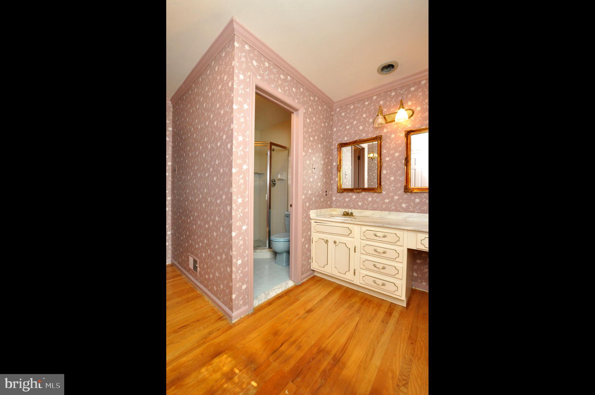 2405 Riverton Road Cinnaminson, NJ 08077 - Photo 31 of 37 Gallery Image 31