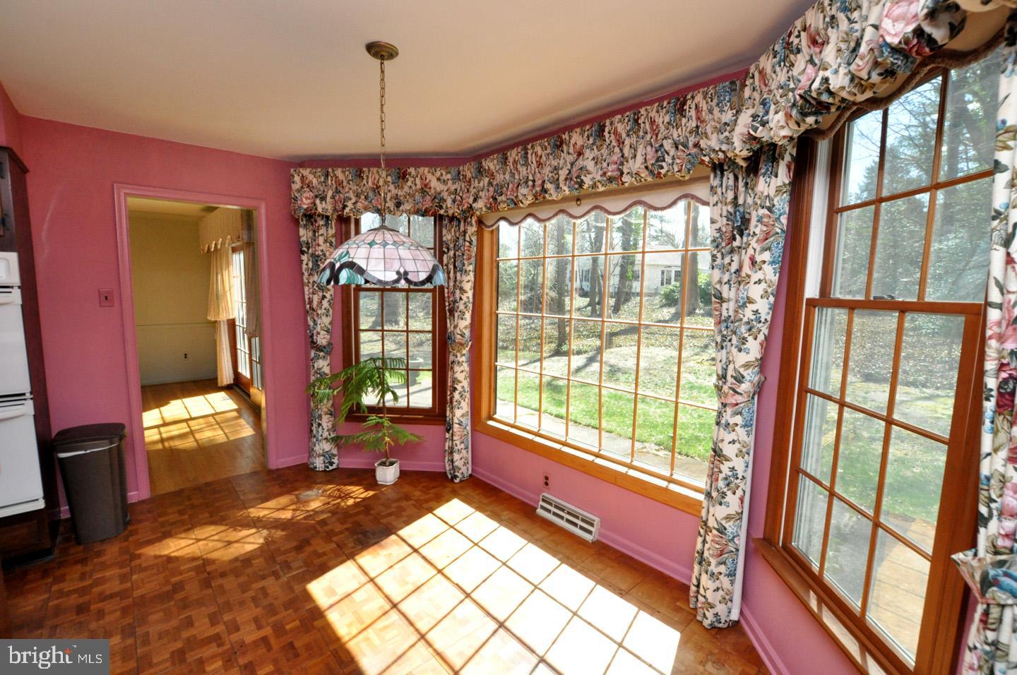 2405 Riverton Road Cinnaminson, NJ 08077 - Photo 10 of 37 Gallery Image 10