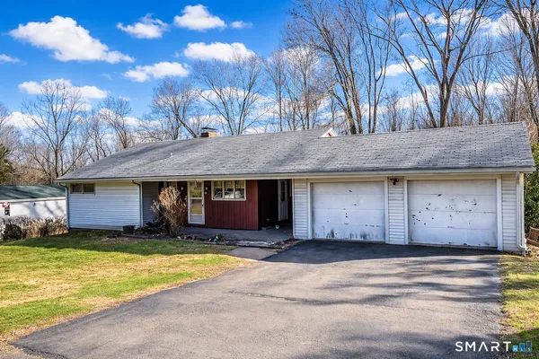 $296,000 | 169 Cedar Street, Middlefield, CT 06481