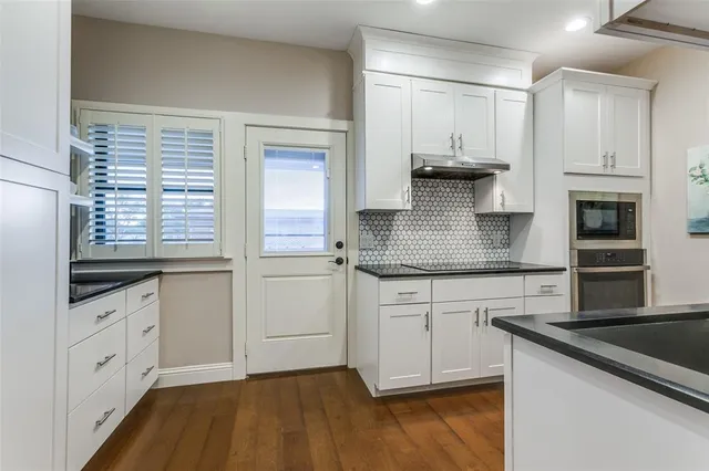 $372,000 | 10720 Park Village Place, Unit D, Dallas, TX 75230