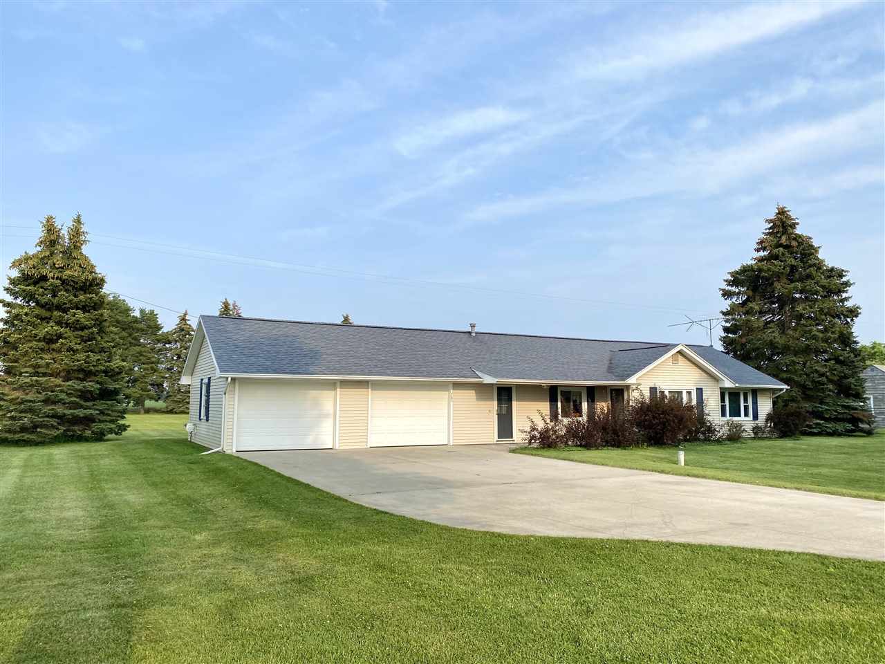 785 South Geeck Road Corunna, MI 48817 - Photo 2 of 33 50049936-1.JPG