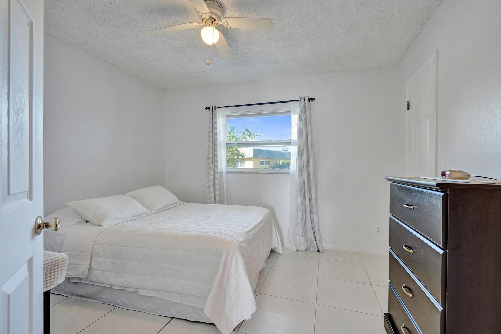 231 East Lantana Road, Unit 204 Lantana, FL 33462 - Photo 19 of 63 DSC06599