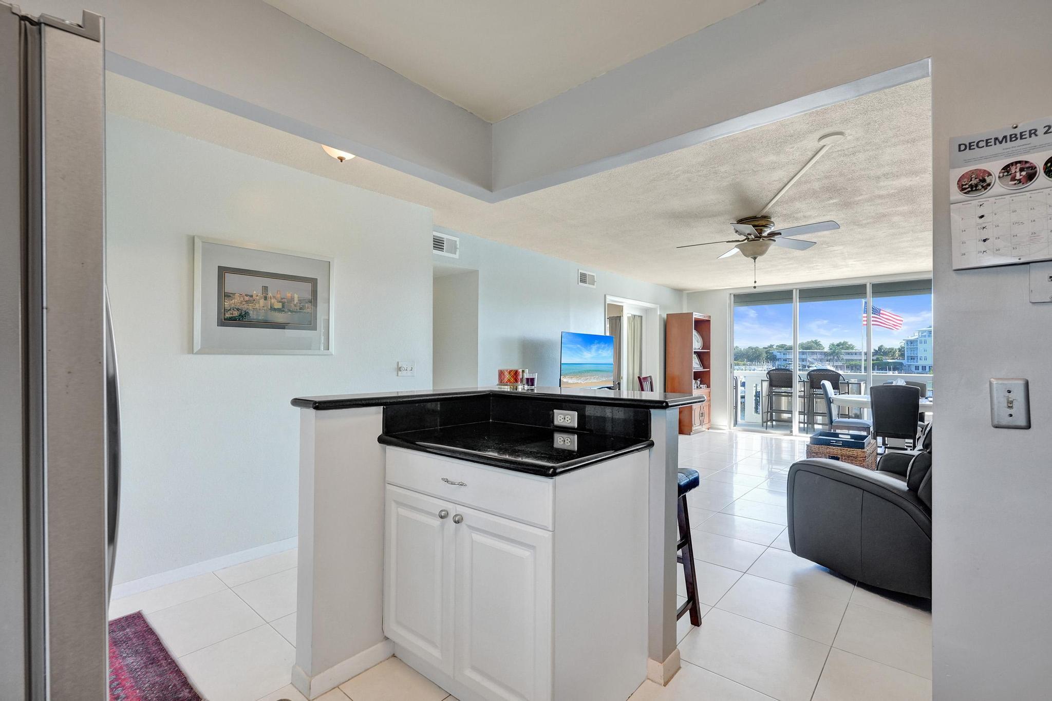 231 East Lantana Road, Unit 204 Lantana, FL 33462 - Photo 31 of 63 DSC06662