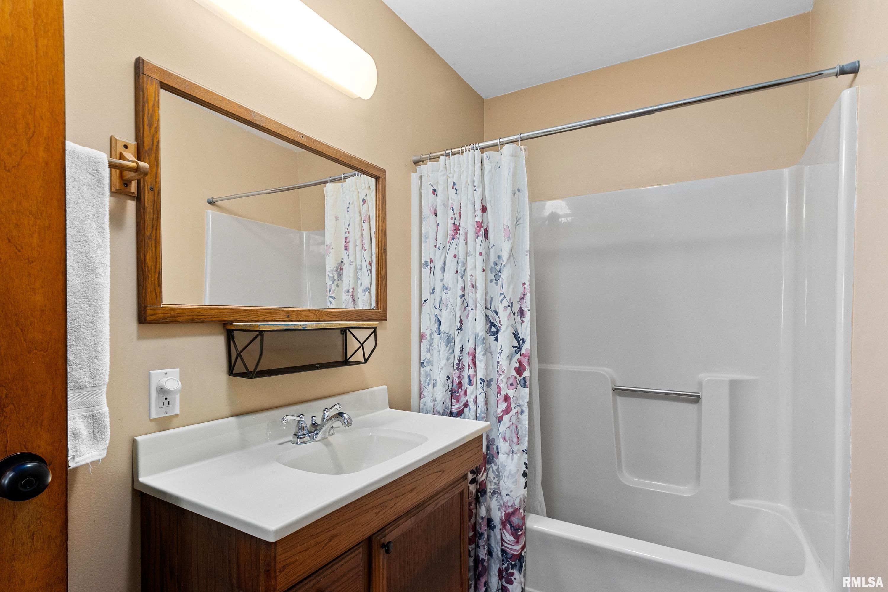29353 North Bitner Road Glasford, IL 61533 - Photo 11 of 55