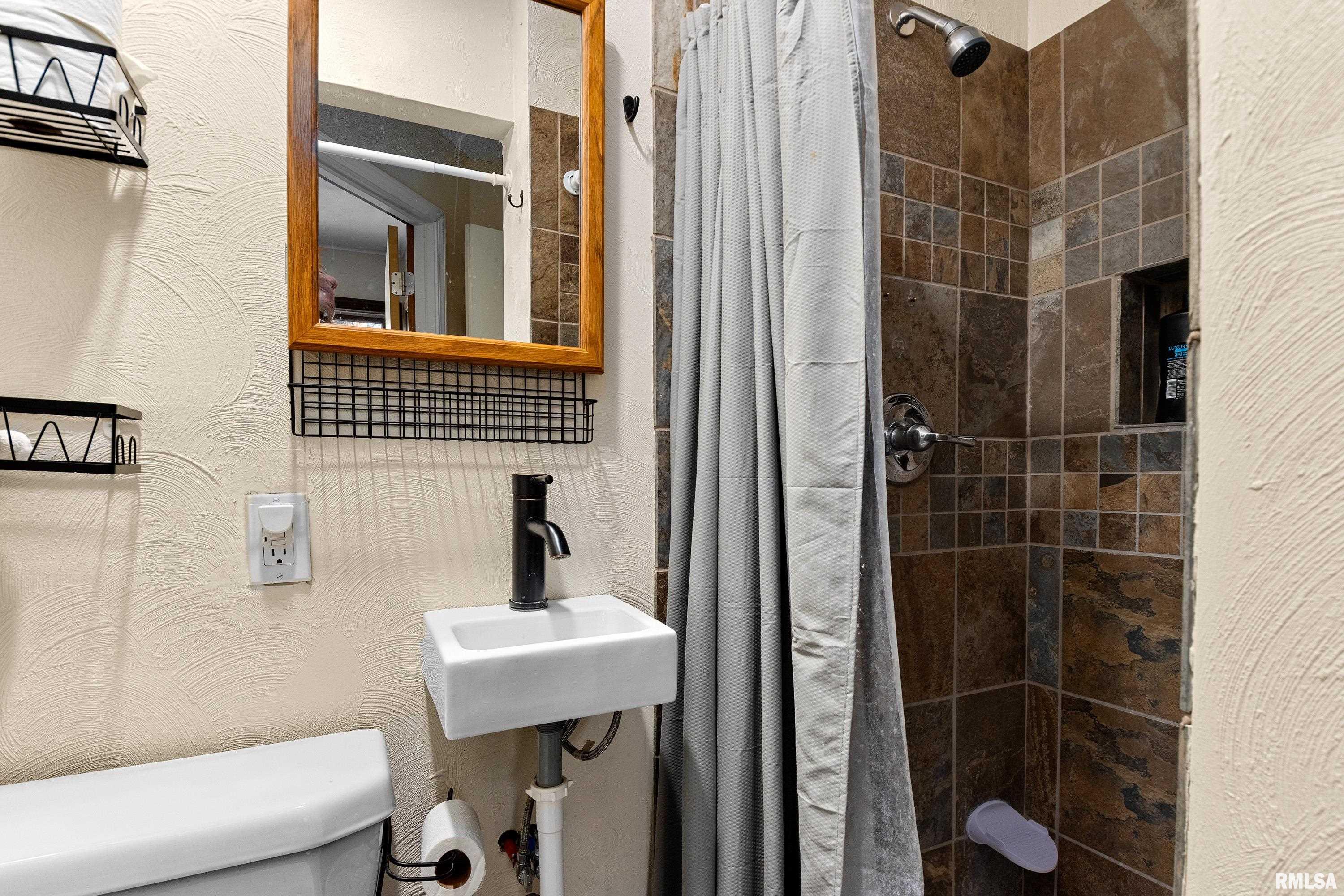 29353 North Bitner Road Glasford, IL 61533 - Photo 12 of 55