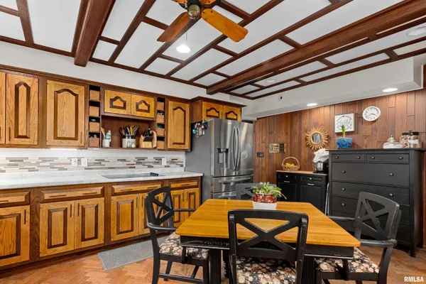 $567,000 | 29353 North Bitner Road, Glasford, IL 61533