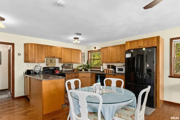$567,000 | 29353 North Bitner Road, Glasford, IL 61533