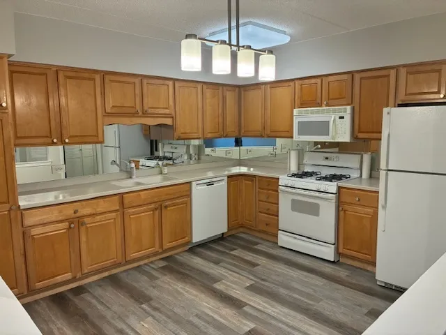 $335,700 | 5 West Central Road, Unit 201, Mount Prospect, IL 60056