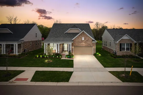 $545,000 | 4814 Cranston, Unit 86, Canton, MI 48188