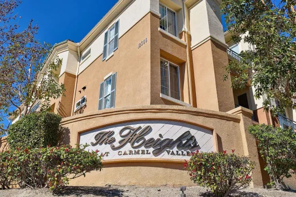 $847,500 | 12374 Carmel Country Road, Unit 208, San Diego, CA 92130