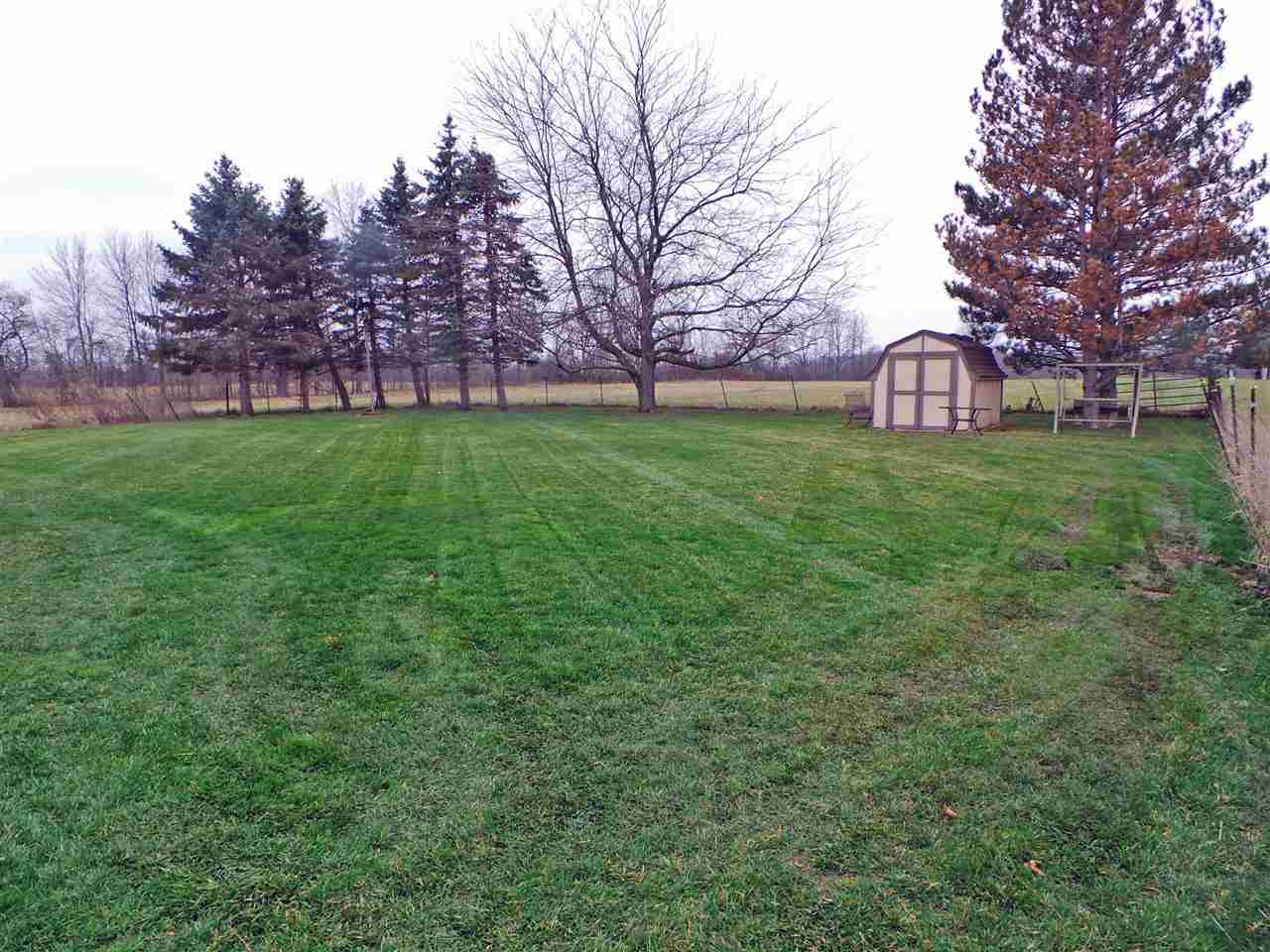 9248 Sharp Road Swartz Creek, MI 48473 - Photo 6 of 24 31377119-5.JPG