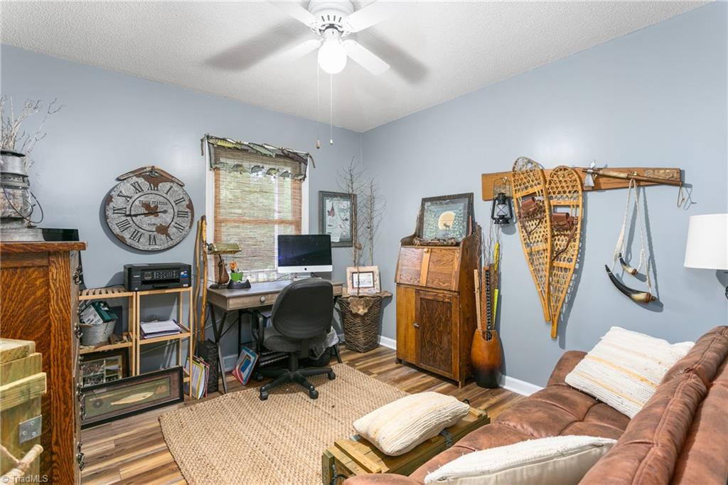 1748 Gerringer Mill Road Burlington, NC 27217 - Photo 14 of 29 Gallery Image 14