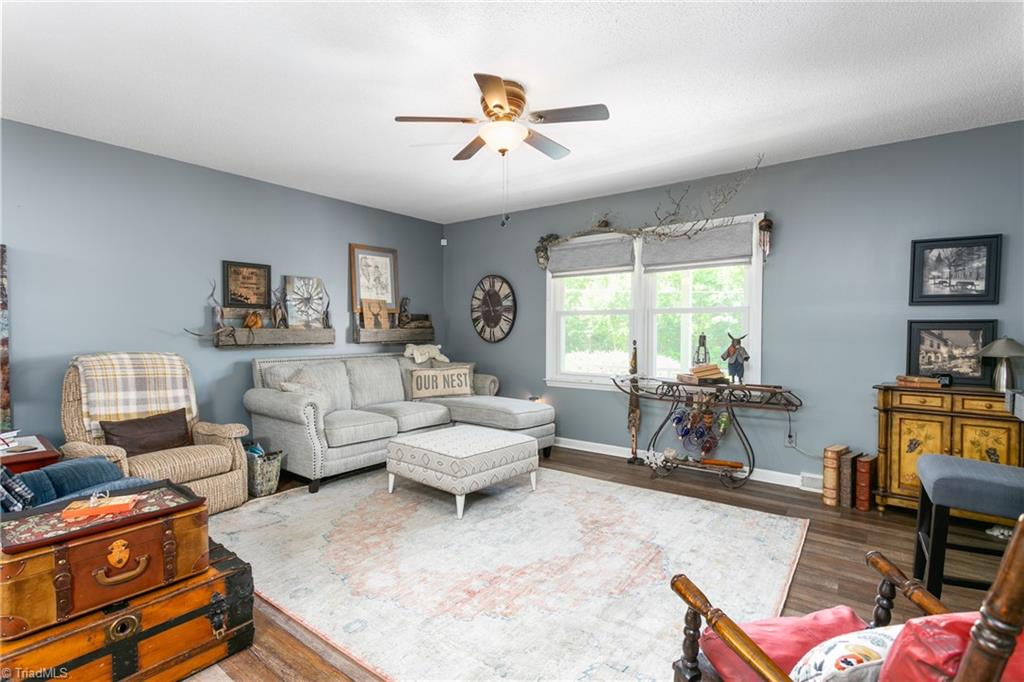 1748 Gerringer Mill Road Burlington, NC 27217 - Photo 6 of 29 Gallery Image 6