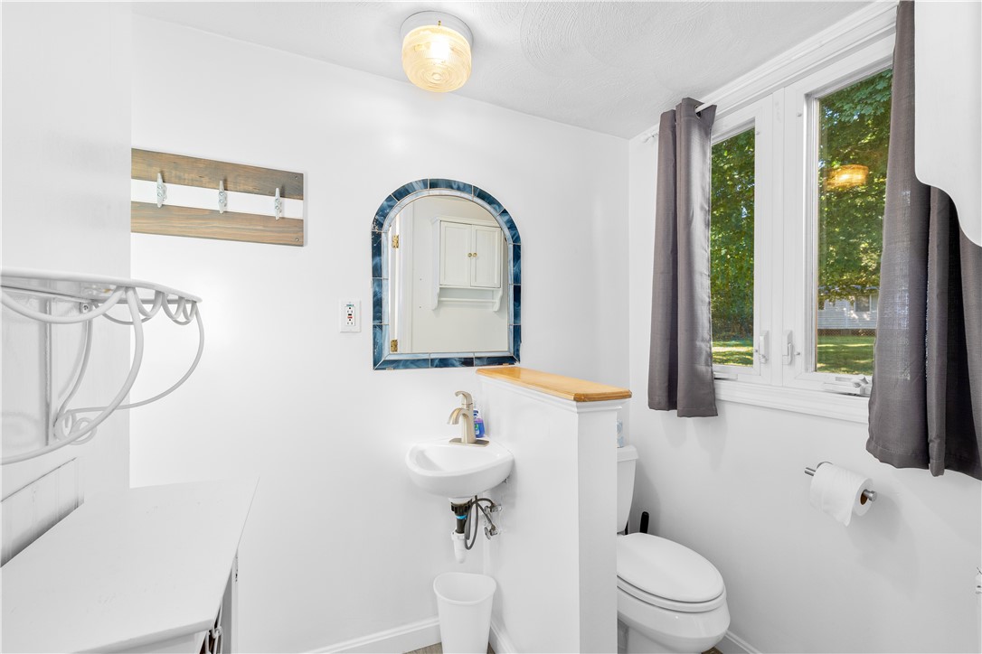 34 Pier Road Portsmouth, RI 02872 - Photo 24 of 45 Gallery Image 24
