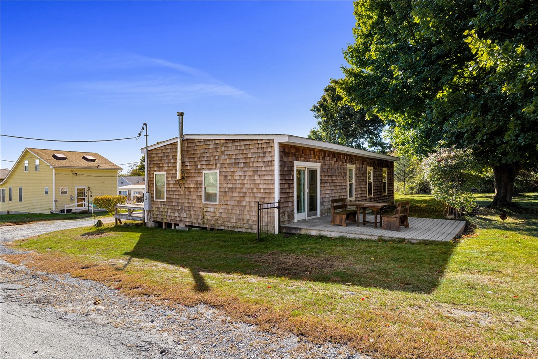 34 Pier Road Portsmouth, RI 02872 - Photo 37 of 45 Gallery Image 37