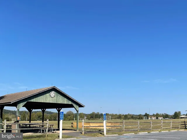 $245,000 | 334 Cherrydale Avenue, Front Royal, VA 22630