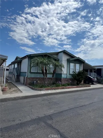a view of house with a outdoor space