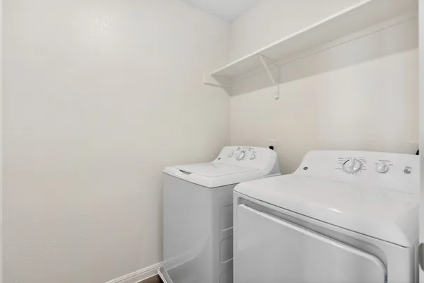 $1,900 | 513 Thistle Lane, Maxwell, TX 78656