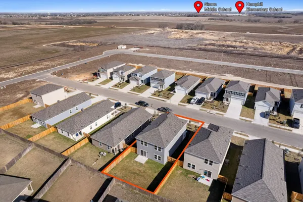 $1,900 | 513 Thistle Lane, Maxwell, TX 78656