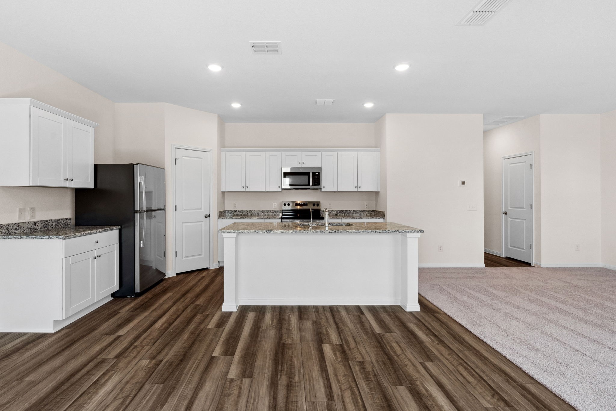 513 Thistle Lane Maxwell, TX 78656 - Photo 5 of 36 Kitchen
