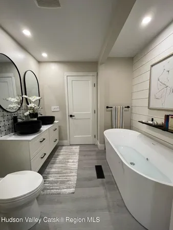 $2,800 | 204 Village Court, Kingston, NY 12401