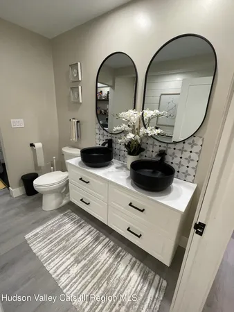 $2,800 | 204 Village Court, Kingston, NY 12401