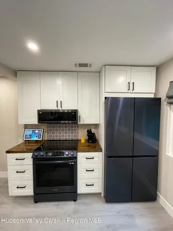 $2,800 | 204 Village Court, Kingston, NY 12401