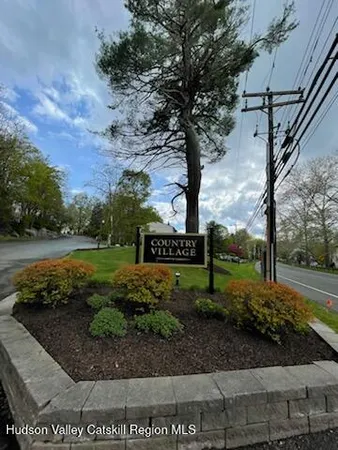 $2,800 | 204 Village Court, Kingston, NY 12401